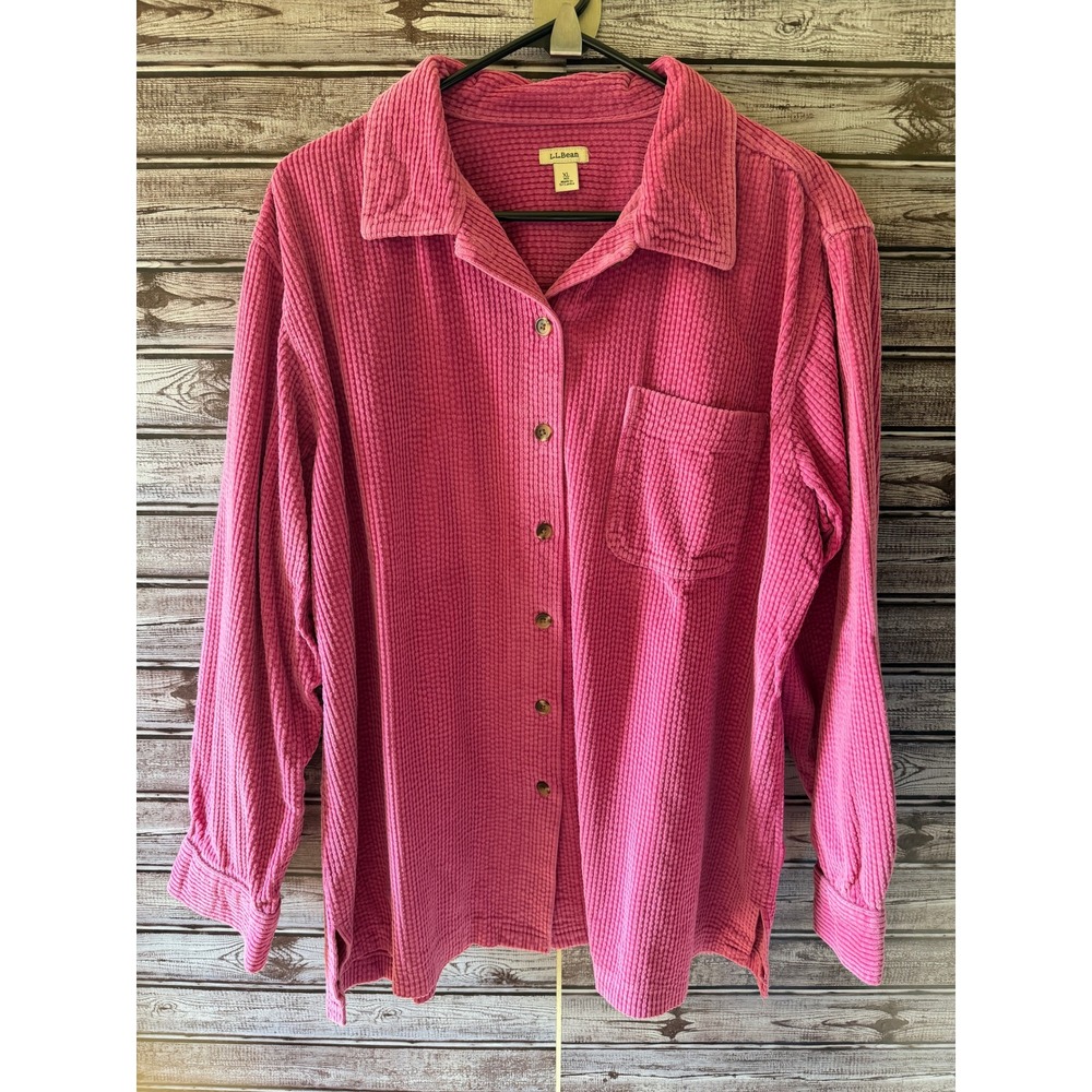 LL Bean Women's Long-Sleeved Button-Down Shirt Size XL Pink Corduroy
